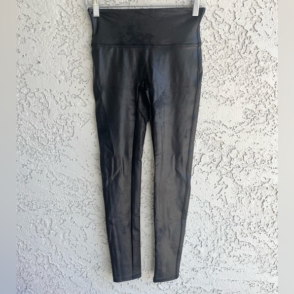 SPANX Faux Leather Leggings Women’s Medium  NWOT - Picture 2 of 12
